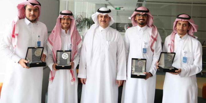 الراجحي الاستثمارية تكرم طلاب البرنامج التعاوني بجامعة الملك سعود