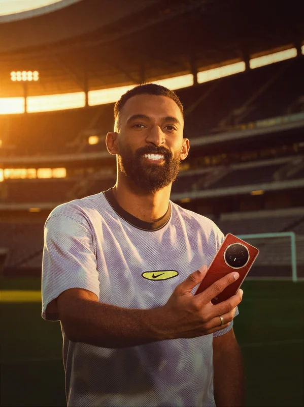 HONOR Magic V6 Suitable for Saudi Football Players