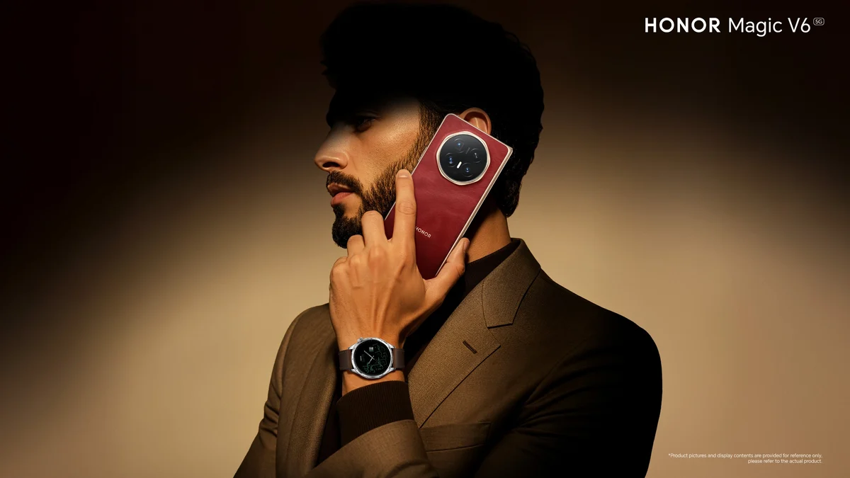 HONOR Magic V6 smartphone showcasing its features.