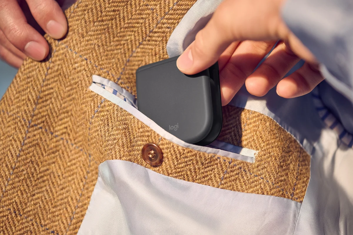 Logitech Mobi Fold - Ultra-Portable Foldable Mouse