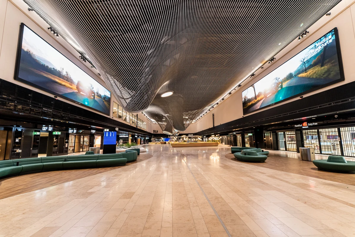 LG Electronics installation of LED screens at Frankfurt Airport Terminal 3