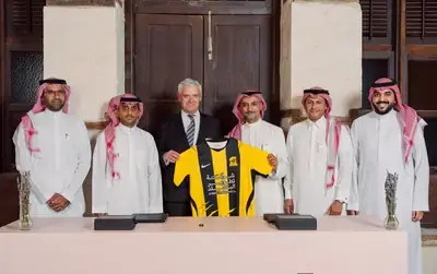 شركة تطوير البلد توقع اتفاقية رعاية بلاتينية مع نادي الاتحاد